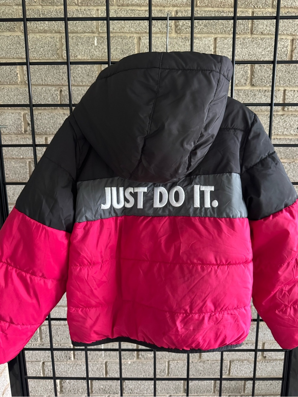 Nike Kids Hooded Colorblock Puffer Jacket - Black/Gray/Pink